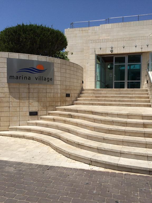 Michelle Suites Herzelia Pituach Exterior photo